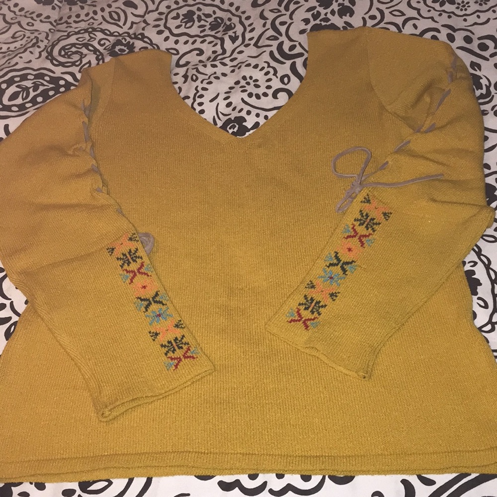 Double V neck sweater